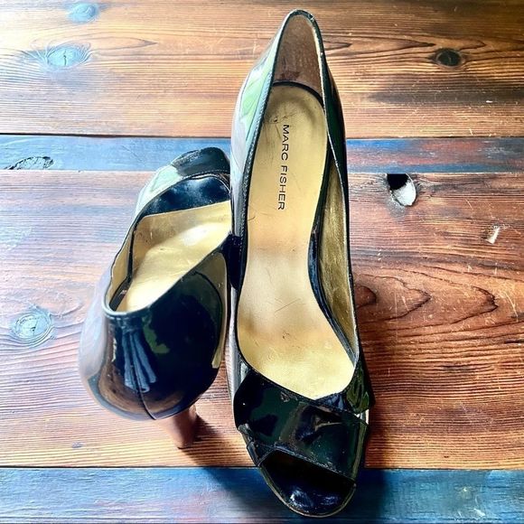 Marc Fisher Patent Leather Heels Size 9 - Picture 7 of 13